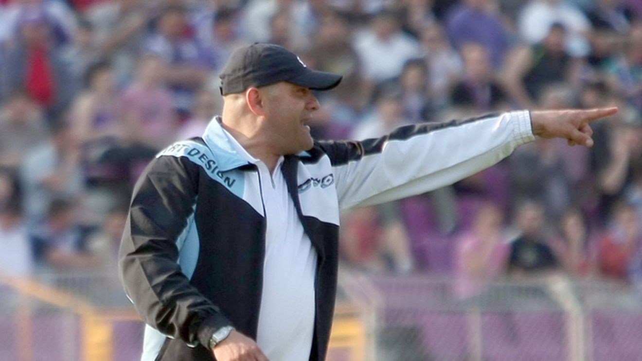 "Cartonașele au fost luate gratuit!** Jucătorii au făcut figurație!"