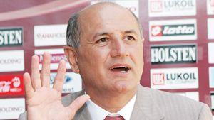 Copos pune Cupa UEFA pe primul plan