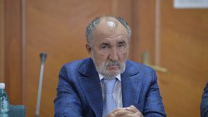 Ei sunt moştenitorii imperiului lui Ion Țiriac! Cât de mari au crescut nepoții miliardarului: băieții lui Ion Ion Țiriac cu Ileana Lazariuc sunt aproape cât tatăl lor! FOTO