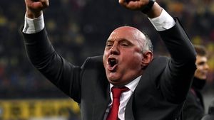 Florin Prunea, un mare dinamovist și fost președinte în Copou, dă verdictul tranșant despre corectitudinea partidei controversate Hermannstadt - Poli Iași 0-1, care îi aduce pe „câini” și mai aproape de Liga 2! EXCLUSIV