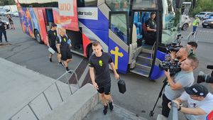 Ce gest a făcut Florin Tănase la coborârea din autocar înainte de Rapid - FCSB