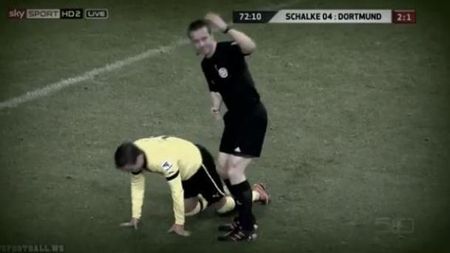 VIDEO** Asta doare rău de tot! Lewandowski a vrut să rupă plasa, dar l-a lăsat lat pe unul dintre colegi. FAZA ZILEI vine din Germania: