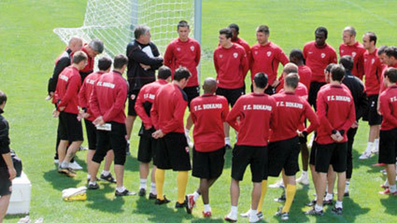 Viața cu Ando. La Dinamo