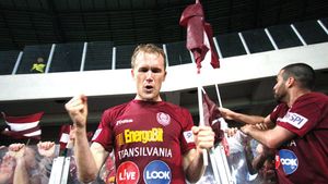 Ce a pierdut Steaua!** Scouterii se înghesuie la meciul CFR-ului cu United: Kapetanos ar putea prinde un super transfer! Unde poate ajunge grecul