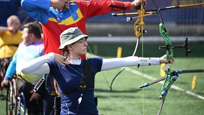 A făcut dans sportiv și a ajuns la tir cu arcul! Anda Arghir sau povestea unei luptătoare care visează la Los Angeles 2028 din scaunul cu rotile: „Trebuie să ai răbdare cu tine”