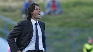 Napoli: „Nu-mi spune mie Pițurcă unde să joace Costea!"