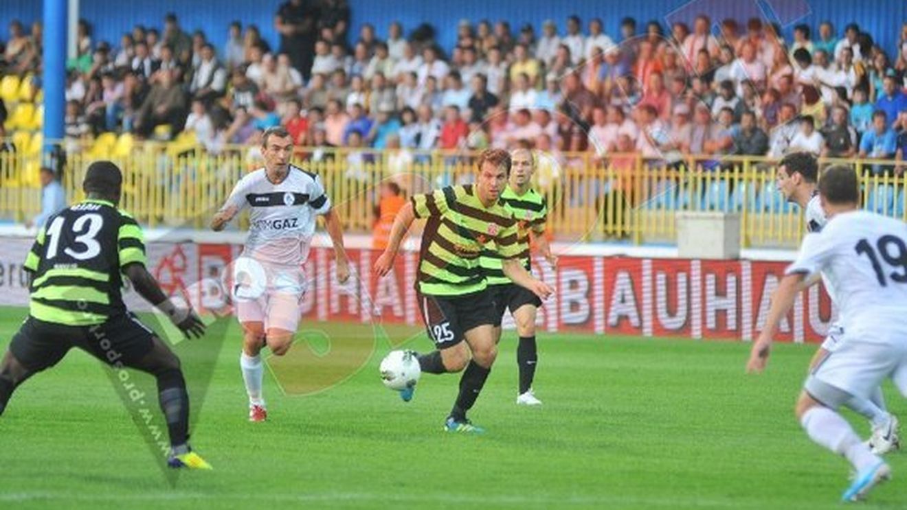 El l-a făcut erou pe "sfântul" Pleșca: a ratat un penalty de 2 milioane chiar de ziua lui!** "Se întâmplă ca oaia să mănânce lupul"