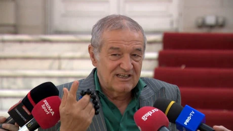 Gigi Becali, replică pentru Louis Munteanu: întâi a provocat râsul în direct, apoi l-a jignit pe atacant