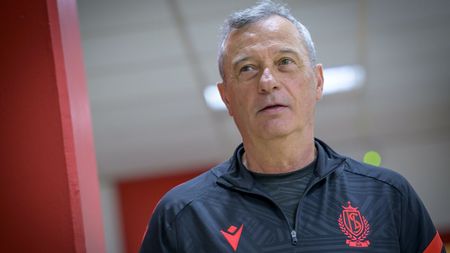 „Nu înțeleg! E o eroare de management”. Mircea Rednic a fost dat afară de Standard, iar belgienii consideră decizia drept una halucinantă