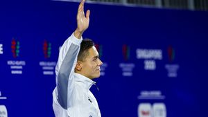 „Gheață până la gât. Ca să nu fiu împachetat și să mă doară mușchii 3 zile”. Cum se recuperează David Popovici după cursa fulminantă de la 100 de metri