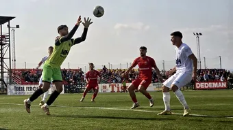 FC Bacău smulge un punct în prelungiri în derby-ul moldav cu Cetatea Suceava și urcă pe podium în Liga 2. Costel Enache: ”Am salvat măcar un punct”