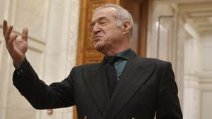 Gigi Becali a anunțat primul fotbalist care semnează cu FCSB după victoria colosală cu Feyenoord: „L-am sunat pe Meme să-i spun!”