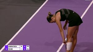 Momente dramatice pentru Gabriela Ruse în finala Transylvania Open! Românca s-a accidentat și n-a mai putut nici măcar să servească | FOTO