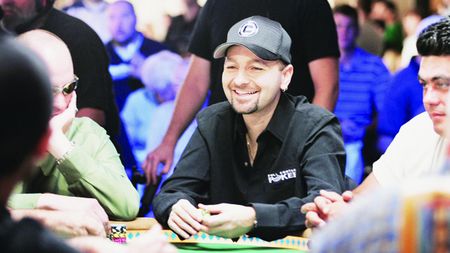 Dezvăluirile românului care e sigur că i-ar lua Steaua lui Gigi Becali la poker:** "Am umblat în buzunar cu 2.000.000 $"