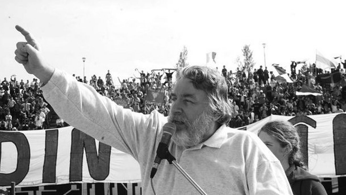 Momente UNICE!** Toți suporterii prezenți pe stadionul "Dinamo" s-au ridicat în picioare și au aplaudat imnul Craiovei!