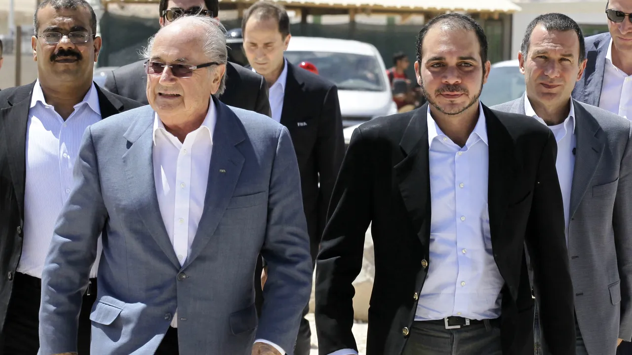 Alegeri pentru șefia FIFA! Prințul Ali, susținut de Platini, încearcă să pună capăt dominației lui Blatter la FIFA