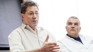 "Mister" a ajuns din nou la Urgență!** În ultimul timp, Cornel Dinu a trecut printr-o perioadă mai proastă