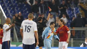Totti va rata Derby della Capitale!** A fost amendat cu 20.000 de euro și suspendat o etapă!