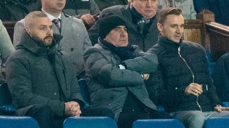 Gică Hagi, tachinat de secundul lui Steven Gerrard. „I-am zis asta...ca să nu se mândrească pe Ibrox!”