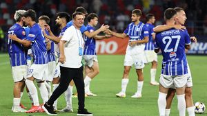 A pus presiune pe Gică Hagi să-l ajute cu transferurile! Ianis Zicu: „Vedem ce mai e de făcut!”