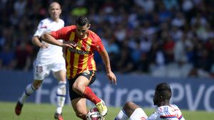 Lyon, la pământ. Trupa lui Fournier a pierdut pe teren propriu și în fața lui Lens, în ultimul meci dinaintea returului cu Astra