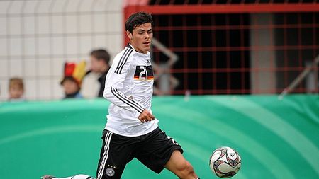 Cu cine împarte Lovin vestiarul!? 9 goluri în 5 meciuri pentru Volland, golgheterul naționalei Under 19 a Germaniei!