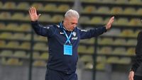 Marius Șumudică a fost pulverizat de Marian Iancu pentru gestul față de FCSB: „Puneți-l în ghips, drept ca un rapidist, poate își revine din cocoșatul de Pipera”
