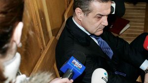Becali nu și-a recuperat "Valiza"!** Reîncepe procesul de la Cluj!