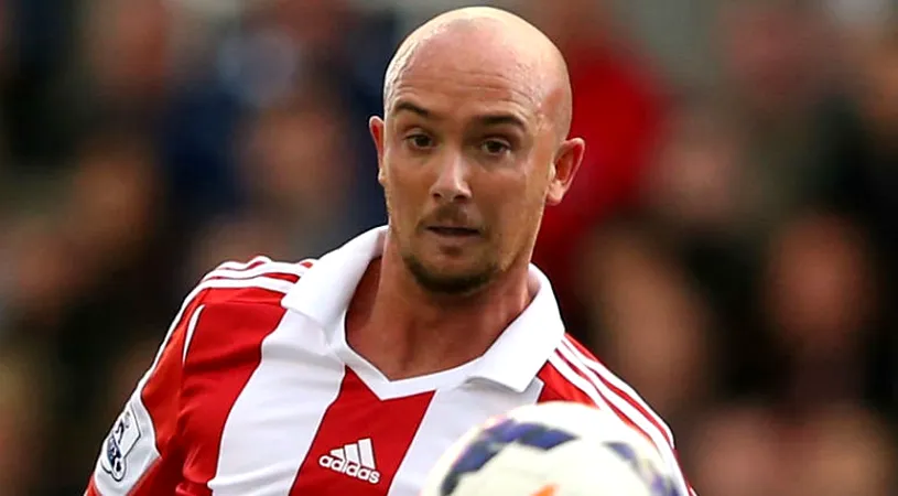 FOTO DUR | Accidentare groaznică în Premier League: Stephen Ireland a ieșit de pe teren cu gamba ruptă
