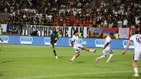 Ararat Armenia – Universitatea Craiova. Scor NEDREPT! O singură echipă pe teren în play-off Europa League. Cronica LIVE a meciului decisiv care NU e transmis la tv în România