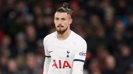 Ce reacție a avut fratele lui Radu Drăgușin în momentul în care fotbalistul român a debutat pe Old Trafford pentru Tottenham!