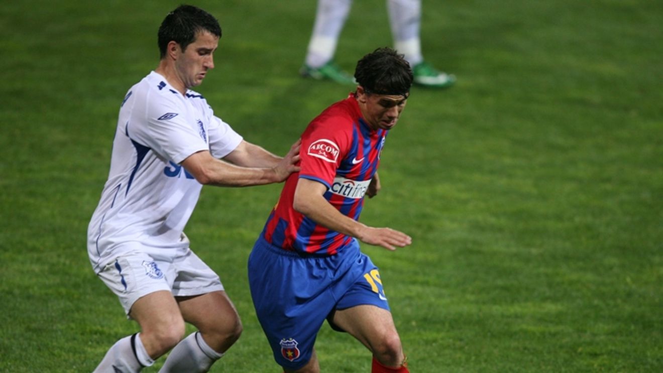 Gigi l-a impus pe Ionescu** titular!