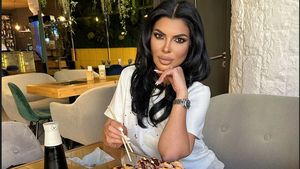 S-a iubit cu fotbalistul Nicolae Mitea, dar s-a căsătorit cu fostul boxer Daniel Niculescu, iar acum dezvăluie cum e viața alături de acesta. Andreea Tonciu șochează: „Nu duce gunoiul, nu strânge masa, nu face curat! Ce, mi-am luat sclav? El face doar bani”