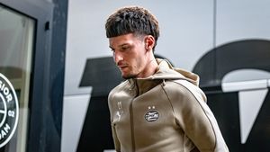 Veste excelentă pentru Mircea Lucescu! Dennis Man, pasă de gol la doar două minute după ce a intrat pe teren