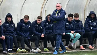 CS Afumați învinge CSC Șelimbăr, dar Kehinde Fatai ratează o lovitură de la 11 metri. Vasile Neagu explică de ce meciul a fost mutat pe alt stadion