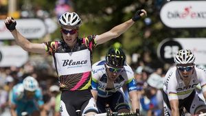 Blanco, la prima victorie! Tom-Jelte Slagter a câștigat Turul Down Under