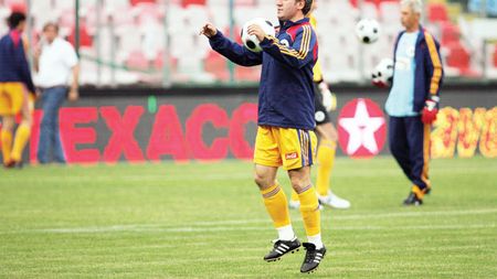 Prima reacție a lui Gică Hagi:** "DA! M-am întâlnit cu Mircea Sandu! Analizez oferta FRF!"