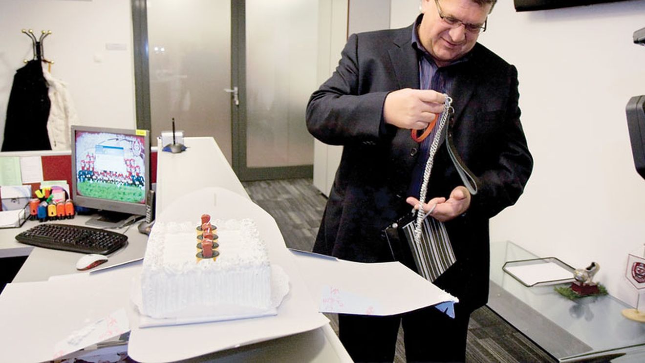 Atac la câini: „Vă bag în lesă!"