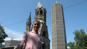 Angelina nu se joacă