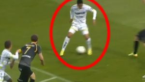 "Driblingul ăsta e din altă lume" VIDEO - "Puștiul minune" al Belgiei a înscris de Paște, după o trecere cum nu s-a mai văzut