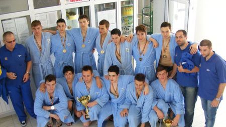 Orgolii în bazin: "România A", numărul 1
