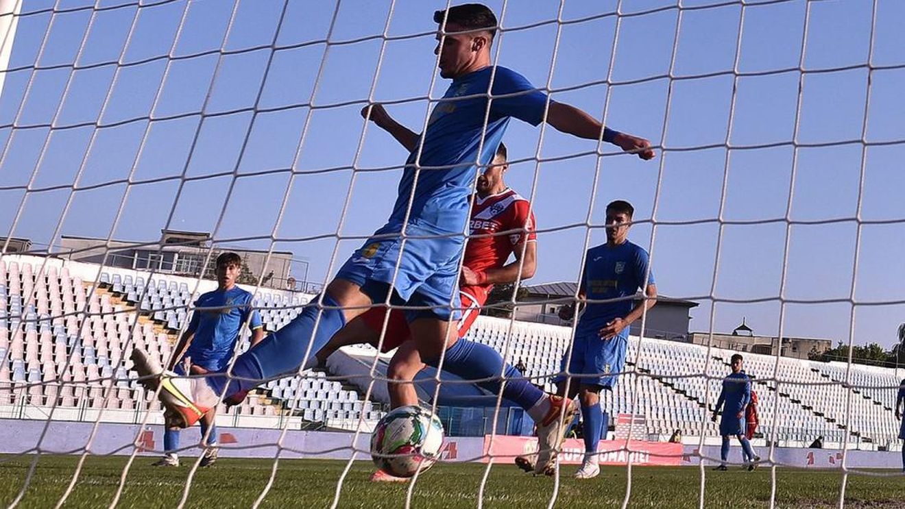 Se va sesiza Comisia de Integritate după golul ciudat de la Buzău? „Este jignitor pentru oamenii care se uită la sport” vs. „Se joacă la pariuri”