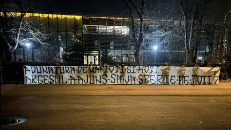 Ultraşii FC Argeş, atac în noapte la sediul FRF după scandalul declanşat de Radu Petrescu: „Vă sperie?”