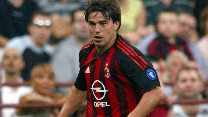 Cosmin Contra, interviu pentru Milan TV. Ce șanse au „diavolii” la scudetto și cu cine a rămas prieten dintre foștii colegi