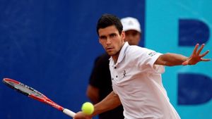 Hănescu în turul II la Kitzbuhel