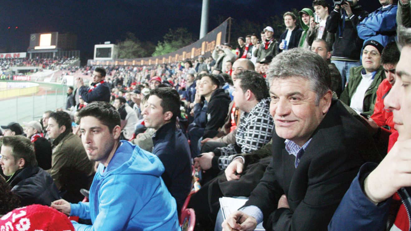 Andone a intrat deja în vizorul fanilor: "Nu uităm trădările și caracterele îndoielnice!" Ce i-a determinat pe suporteri să reacționeze atât de dur