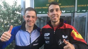 Toreadorii! După argintul de Euro, Ovidiu Ionescu mai dă o lovitură. Împreună cu spaniolul Robbles a pătruns în sferturile Mondialului dominat de asiatici