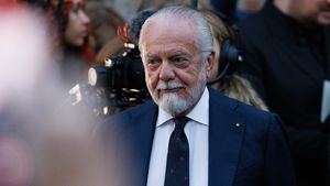 Patronul nebun Aurelio De Laurentiis, reacție exuberantă după ce l-a învins pe Chivu: „Acesta e adevăratul Napoli!”