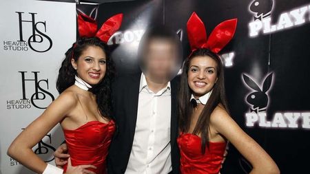 E considerat unul dintre cei mai SEXY fotbaliști români!** Acum e SINGUR și încearcă să se combine pe net! VEZI cu ce MESAJ "ieftin" vrea să agațe