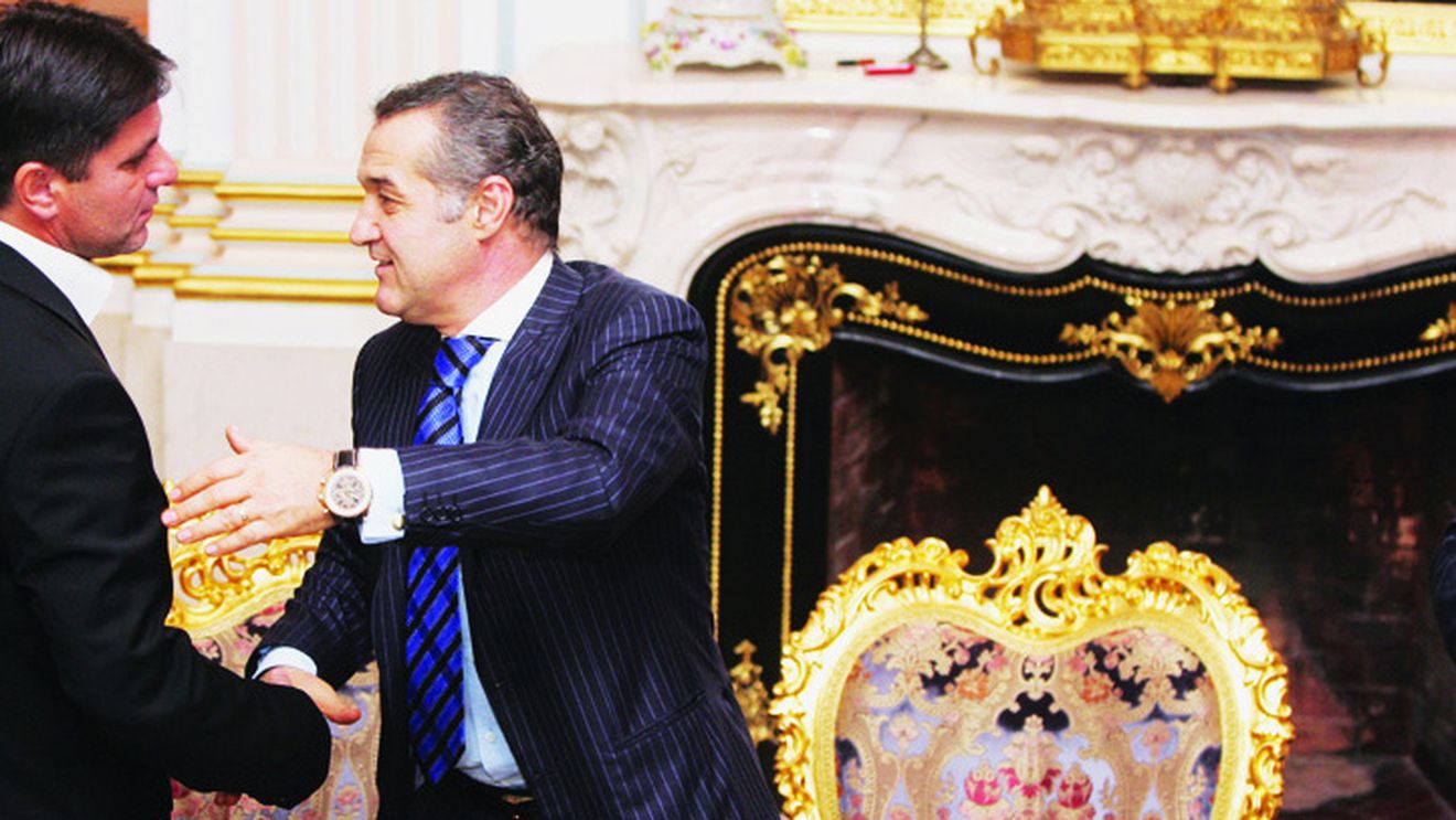 "De ce mă critici?"**